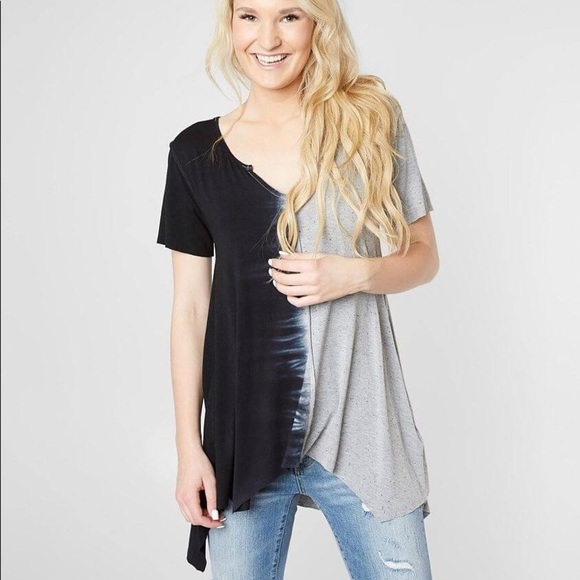 Buckle Tops - 5 FOR $25 NWT Buckle Guilded Intent Speckled Raw Edge T-Shirt